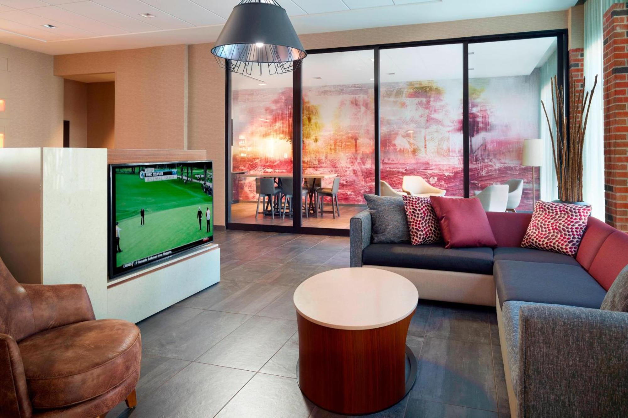 Hotel Courtyard By Marriott Lagrange Zewnętrze zdjęcie
