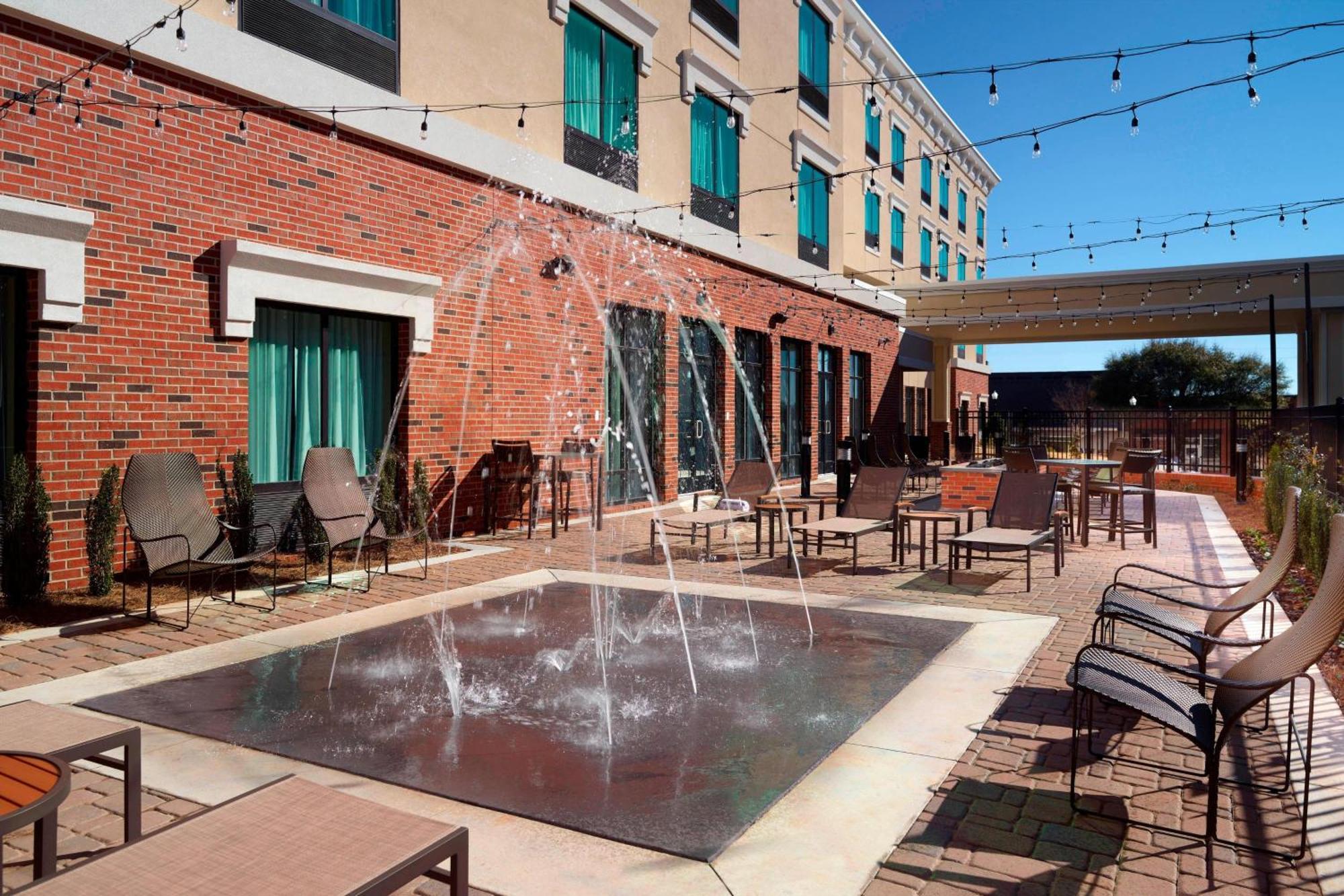 Hotel Courtyard By Marriott Lagrange Zewnętrze zdjęcie